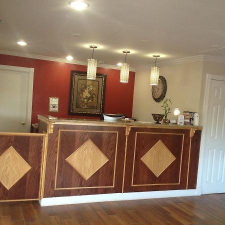 Copa Budget Inn Medicine Lodge Bagian luar foto